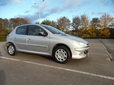 Peugeot 206 (bj 2009)