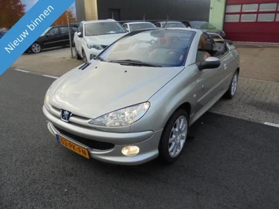 Peugeot 206 CC 2.0i16v 136pk Roland Garros