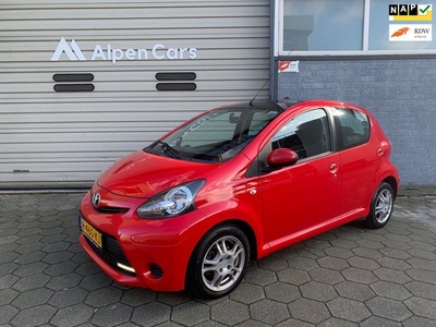 Toyota Aygo 1.0 VVT-i Comfort 5-deurs / Airco / NAVI / APK