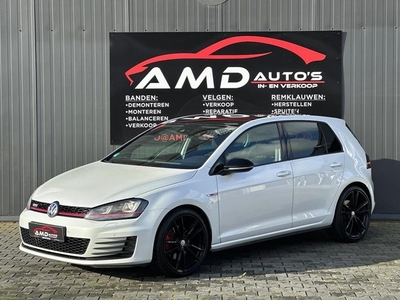 Volkswagen Golf 2.0 TSI GTI