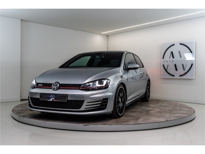 Volkswagen Golf 2.0 TSI GTI Performance 230PK NL Auto