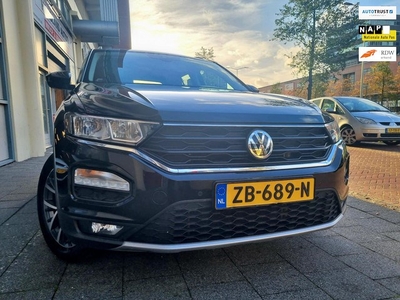 Volkswagen T-Roc 1.0 TSI Style Led Navi ParkSens LaneAssi