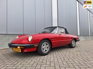 Alfa Romeo Spider 2.0 Veloce