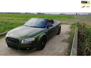 Audi A4 Cabriolet 1.8 Turbo uniek ! zie foto s