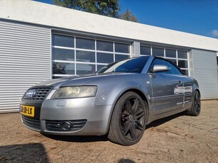 Audi A4 Cabriolet 2.4 V6 Exclusive ( ADVERTENTIE GOED LEZEN