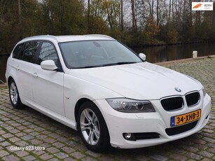 BMW 3-serie Touring 318i Corporate Lease Luxury Line 1e