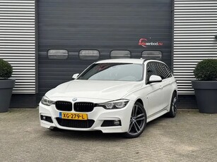 BMW 3 Serie Touring 320i M Sport Navigatie Lederen