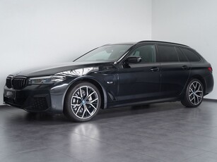 BMW 5 Serie Touring 530e xDrive M-SPORT ** LED, LEDER