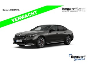 BMW i5 M60 xDrive M-Sport Pro - Pano - Stoelventilatie -