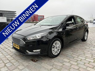 Ford Focus 1.0 Trend 5 deurs airco navigatie (bj 2016)