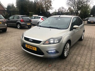 Ford Focus 1.8 GHIA 5DRS HB KRAS DEUK SCHADE !!!!!