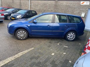 Ford Focus Wagon 1.6-16V Trend