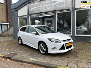 Ford Focus Wagon 1.6 EcoBoost ST PAKKET / NAVI / CAMERA /