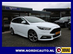 Ford FOCUS Wagon 2.0 ST 250 PK / RECARO LEDEREN