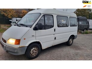 Ford Transit 2.5 DIESEL MANUEEL MINIBUS SHORT MODEL