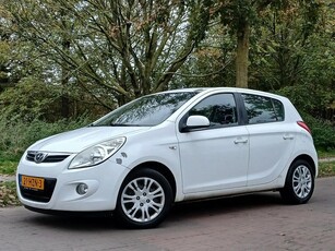 Hyundai i20 1.2i DynamicVersion (bj 2009)