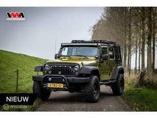 Jeep Wrangler Unlimited 3.8 SaharaHardtopLpgTrekhaak