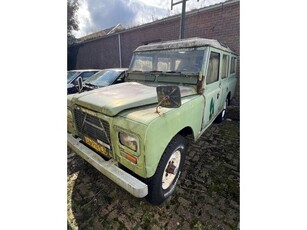 Land Rover 109 / Santana 3.4 D 6 cilinder