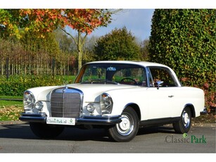 Mercedes-Benz 200-serie 250 SE Coupé (bj 1966, automaat)