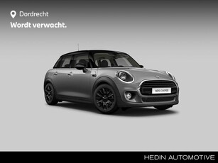 MINI 5-deurs Cooper Navigatie Airco (bj 2019)