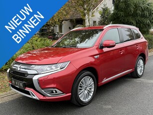 Mitsubishi Outlander 2.4 PHEV Intense S 239PK Leder•Camera