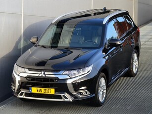 Mitsubishi Outlander PHEV 2.4 INSTYLE 4WD PLUG IN HYBRID