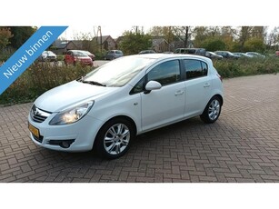 Opel Corsa 1.4 Airco / Lm velgen / Apk (bj 2010)