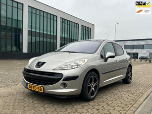 Peugeot 207 1.6-16V XT