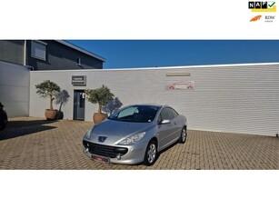 Peugeot 307 CC 2.0-16V clima, stoel-verwarming, lm,velgen