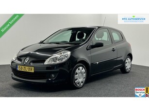 Renault Clio 1.2-16V Authentique