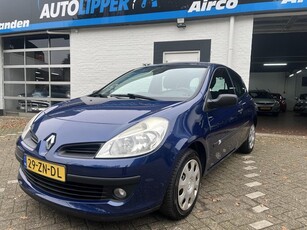 Renault Clio 1.2-16V Special Line Gerserveerd