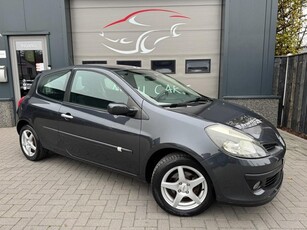 Renault Clio 1.4-16V Dynamique Luxe