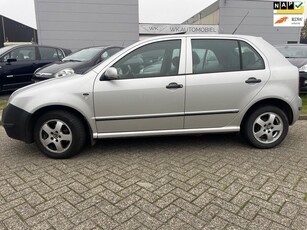 Skoda Fabia 1.4 Elegance ,Airco, cruise control, NAP eerste