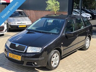 Skoda Fabia Combi 1.4-16V Elegance NIEUWSTAAT AUTOMAAT