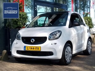 Smart fortwo EQ Essential 18 kWh Navigatie Panodak