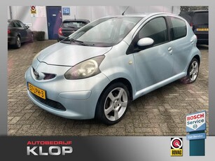 Toyota Aygo 1.0-12V 5-deurs lmv 15