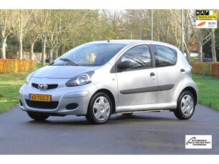 Toyota Aygo 1.0-12V Now 5 deurs / Airco / Elektrische ramen