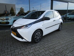 Toyota Aygo 1.0 VVT-i x-fun Airco Navi (bj 2018)