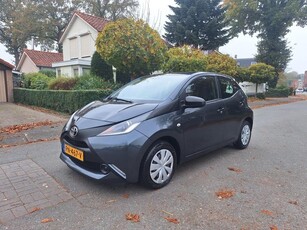 Toyota Aygo 1.0 VVT-i x-fun5-deursAircoBluetooth