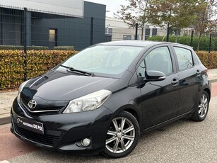 Toyota Yaris 1.3 VVT-i Comfort Climate-control Navigatie