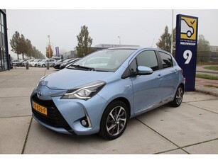 Toyota Yaris 1.5 Hybrid Premium Trekhaak, 1e eig, Pano