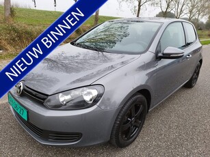 Volkswagen Golf 1.2 TSI Trendline ** 160.398 km ** Airco **