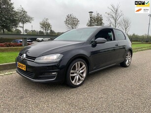 Volkswagen GOLF 1.4 TSI Highline * APK * NAP * PANORAMADAK *