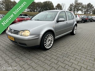 Volkswagen Golf 1.6-16V FSI Comfortline