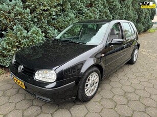 Volkswagen Golf 1.8-5V Trendline 5-Deurs