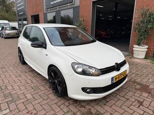 Volkswagen Golf 2.0 TDI R-Line Edition