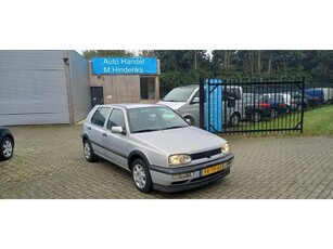 Volkswagen GOLF GL 66 KW AUT U9 5 drs trekhaak 132.000 km