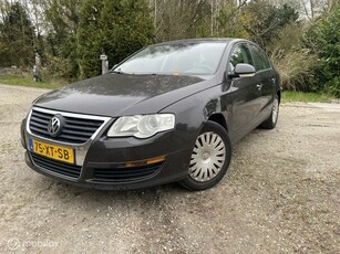 Volkswagen Passat 1.6 FSI Comfortline