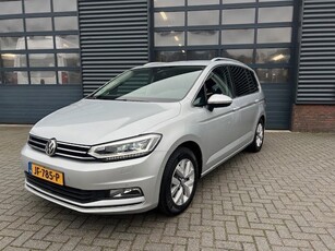 Volkswagen Touran 1.4 TSI Highline Automaat Vol Opties !!