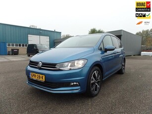 Volkswagen TOURAN AUTOMAAT 7 PERS TREKHAAK PANORAMA DAK 2023